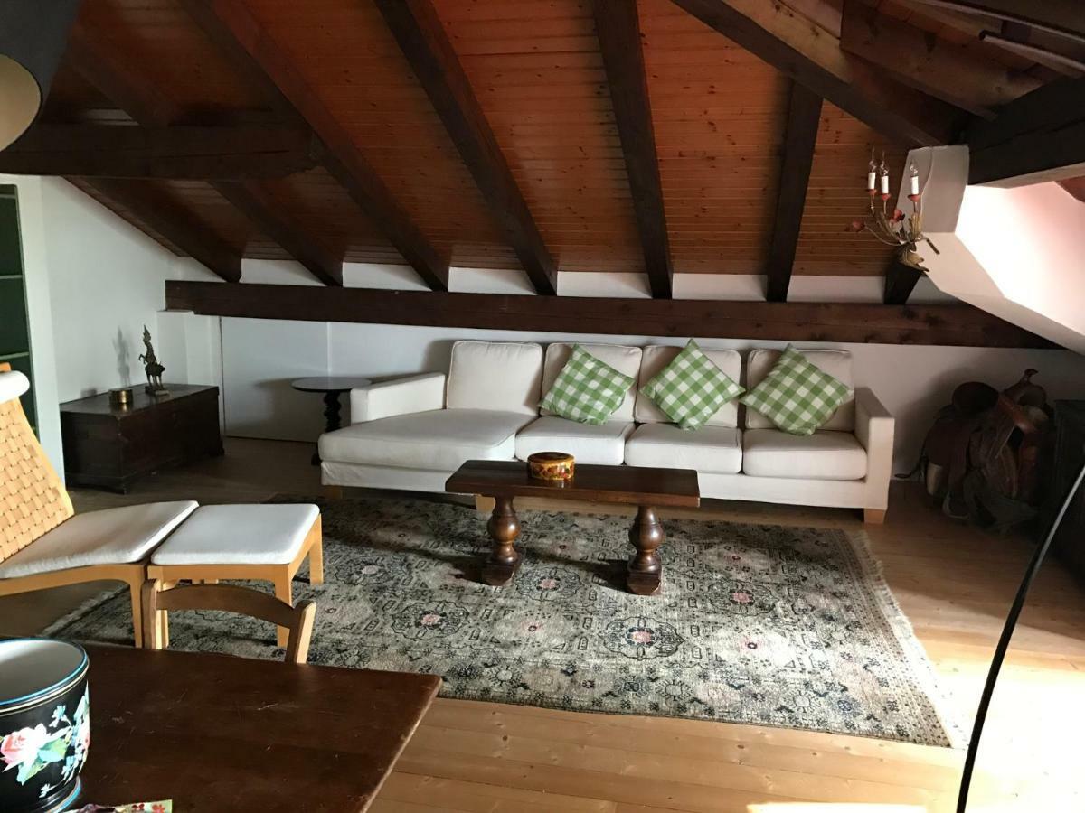 Le Querce Bed and Breakfast Tricesimo Exteriör bild